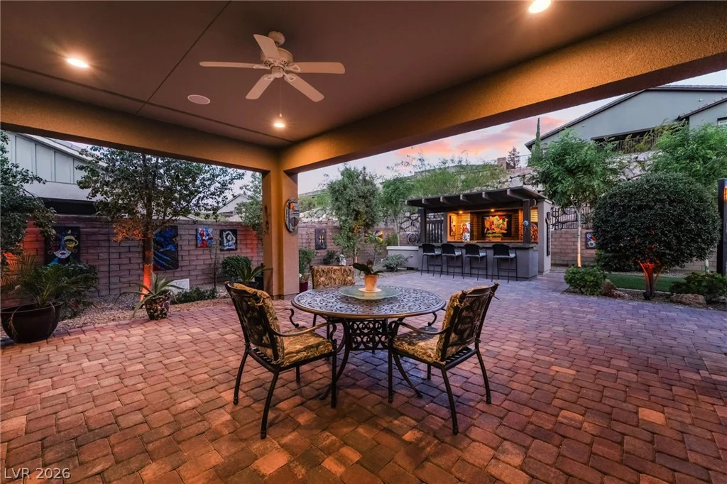 11111 Luna Blanca, Las Vegas, NV 89138