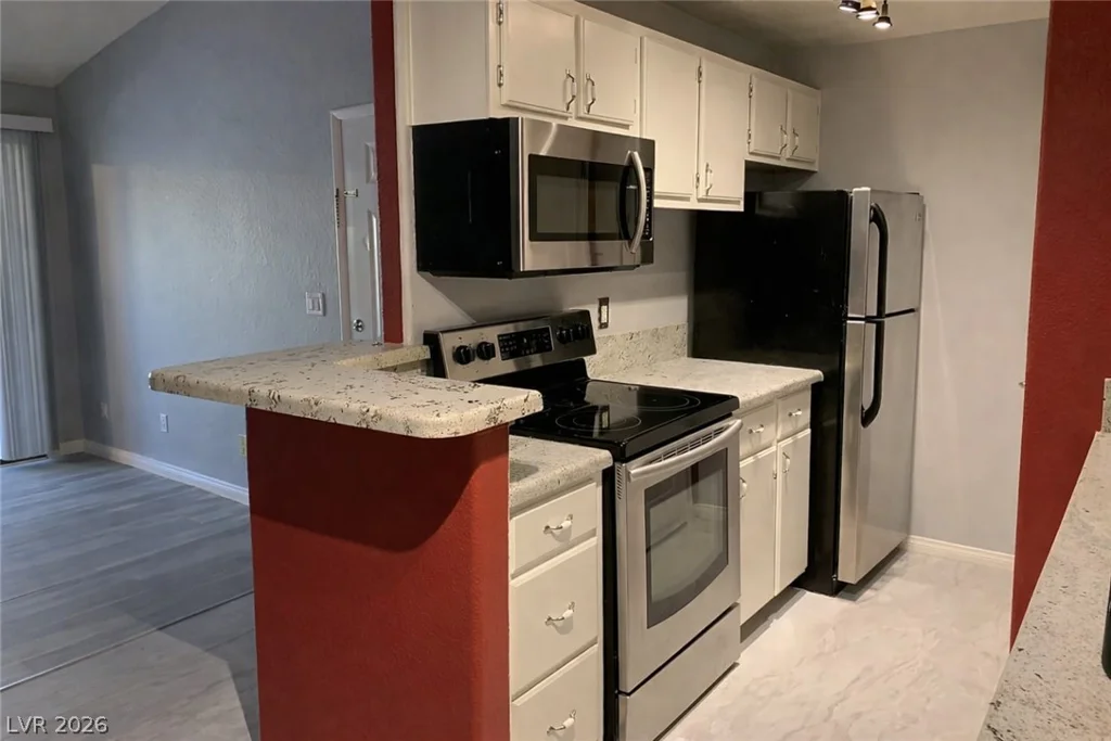5211 Lindell, Las Vegas, NV 89118