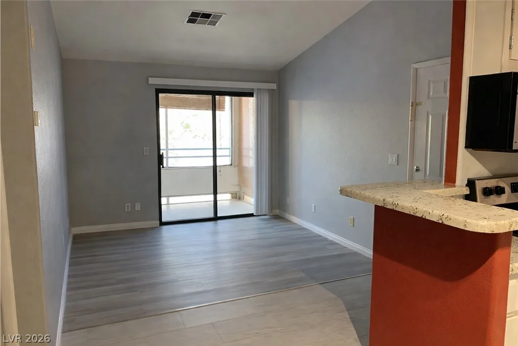 5211 Lindell, Las Vegas, NV 89118