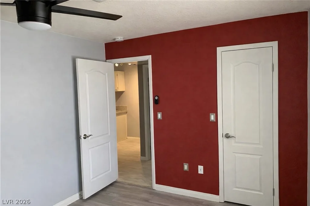 5211 Lindell, Las Vegas, NV 89118