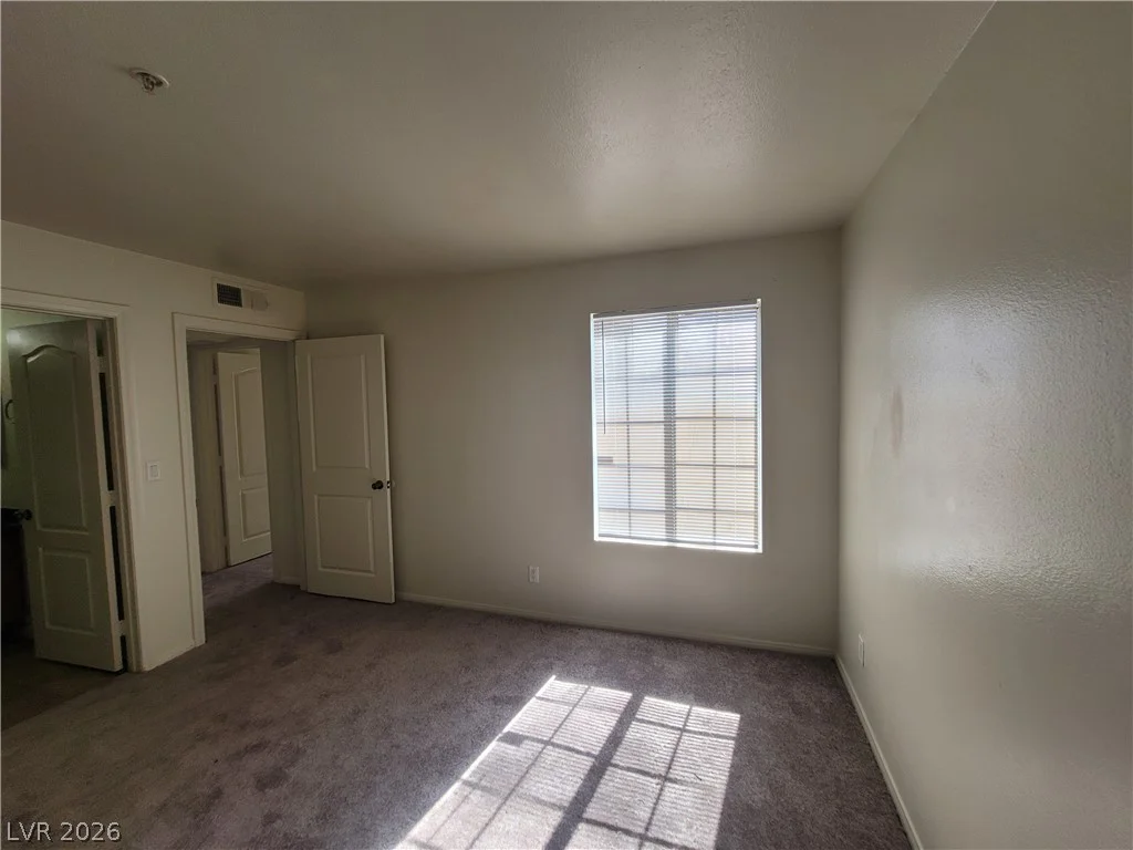 2121 Blue Breeze, Las Vegas, NV 89128