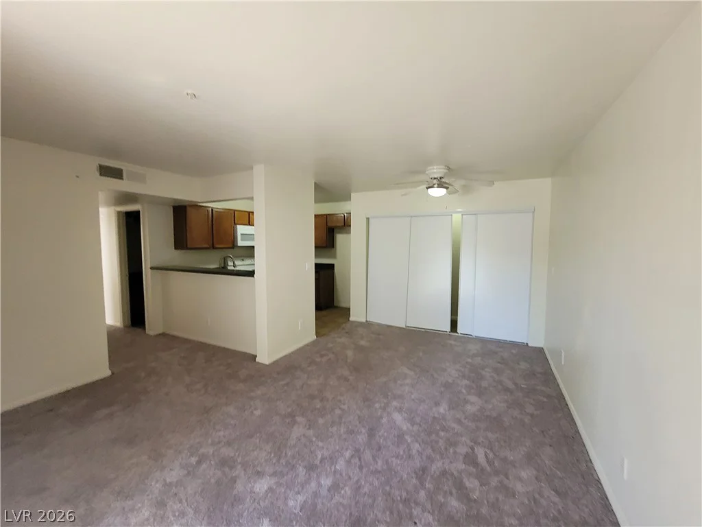 2121 Blue Breeze, Las Vegas, NV 89128