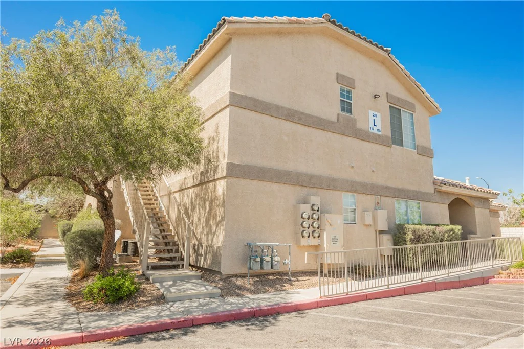1401 Michael, Las Vegas, NV 89108