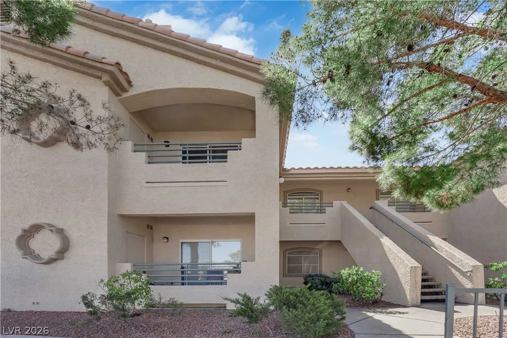 5415 Harmon, Las Vegas, NV 89103