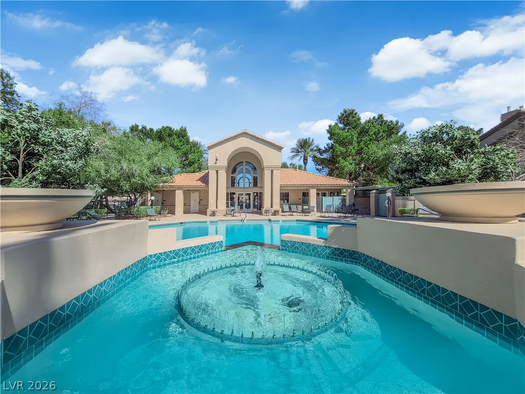5415 Harmon, Las Vegas, NV 89103