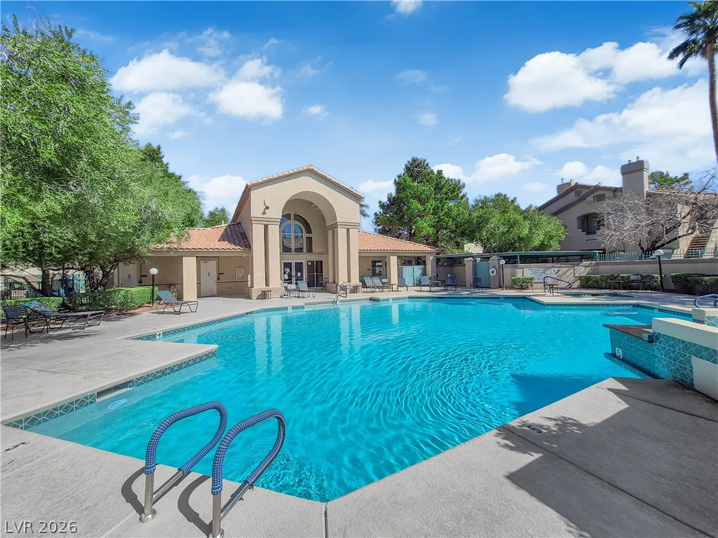 5415 Harmon, Las Vegas, NV 89103