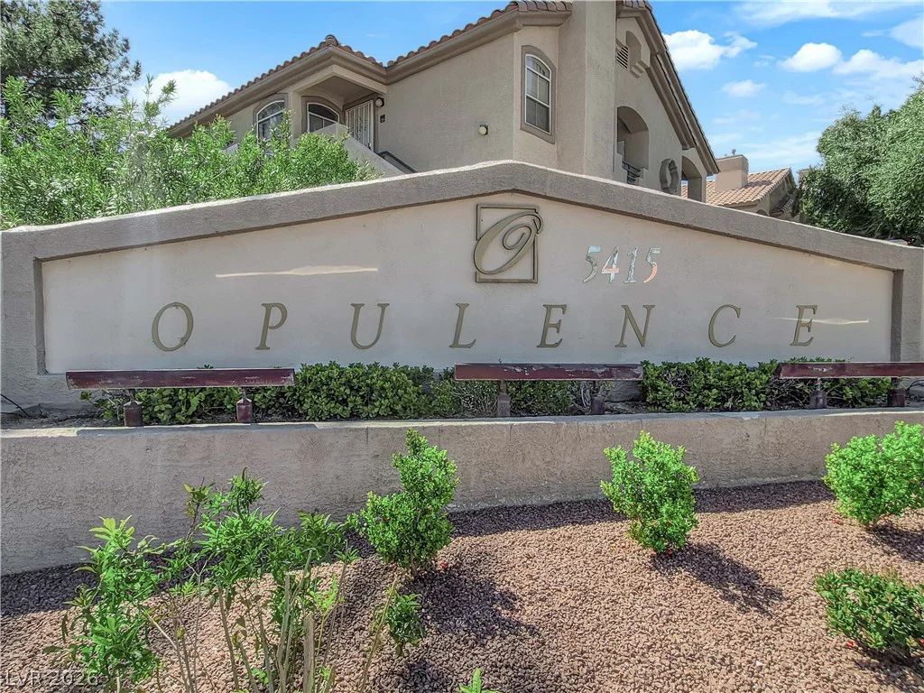5415 Harmon, Las Vegas, NV 89103