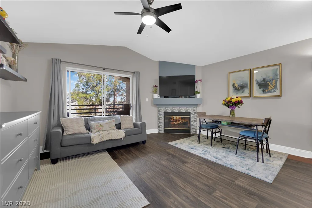 5415 Harmon, Las Vegas, NV 89103