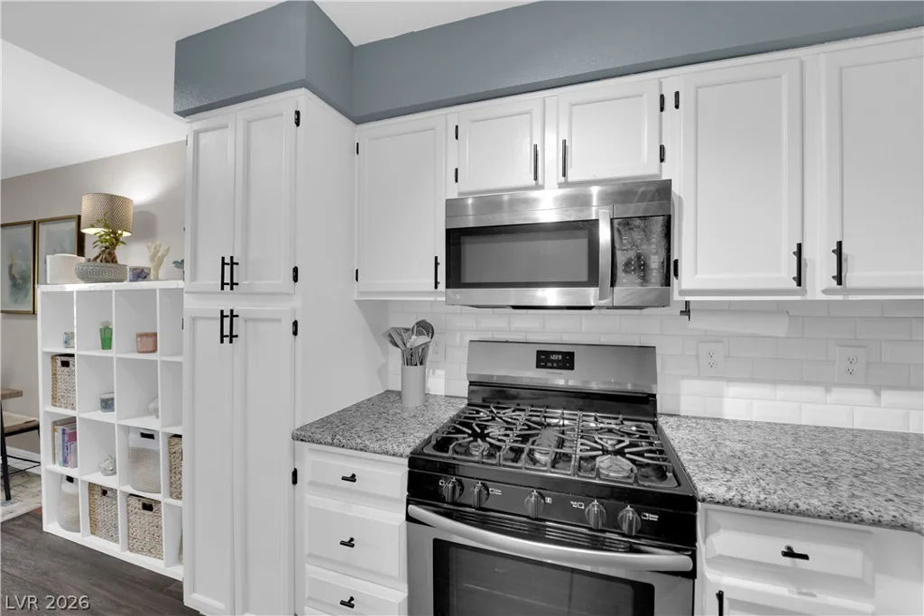 5415 Harmon, Las Vegas, NV 89103