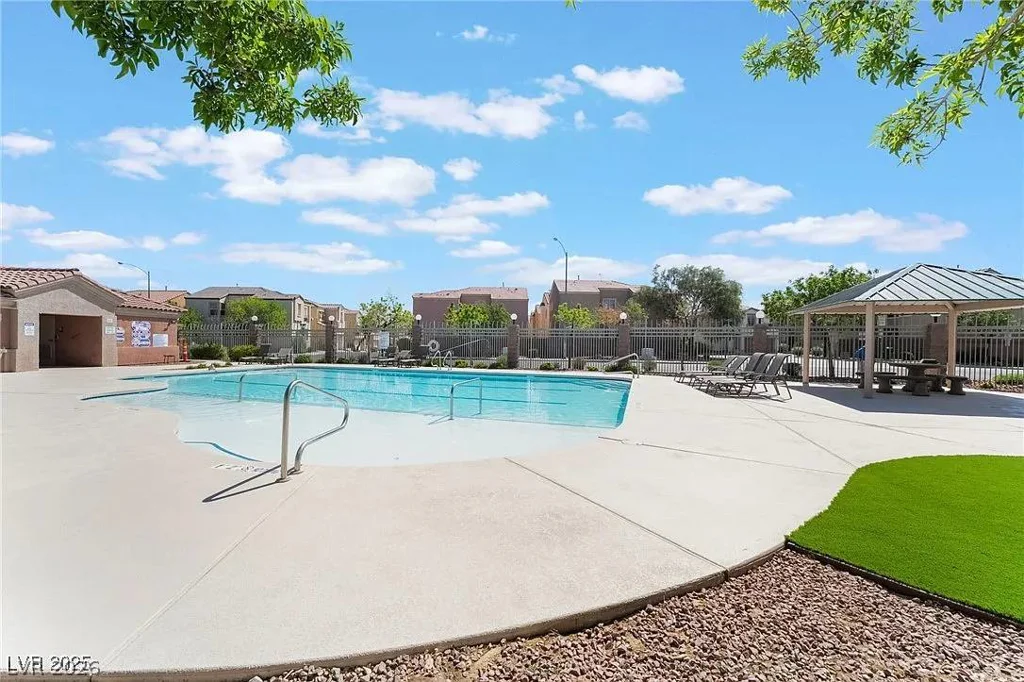 6709 Burbage, Las Vegas, NV 89139