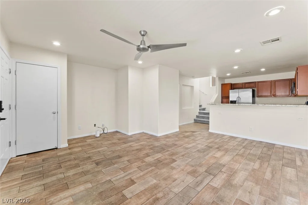 6709 Burbage, Las Vegas, NV 89139