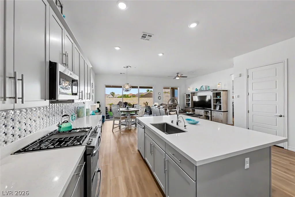 9 Charlotte Ridge, Henderson, NV 89011