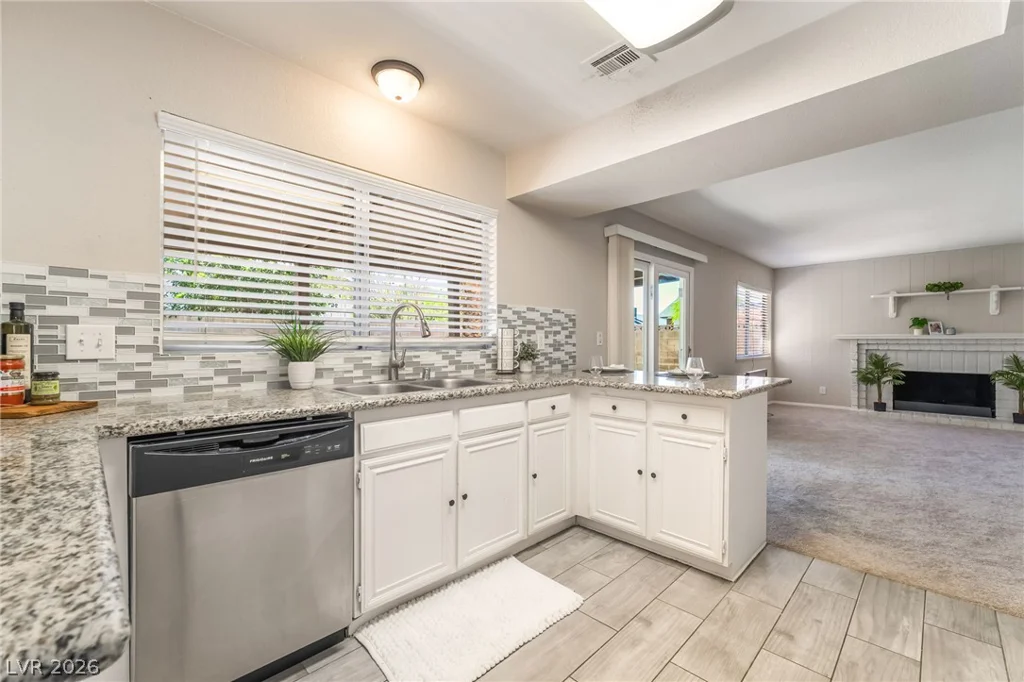 4560 Green Canyon, Las Vegas, NV 89103