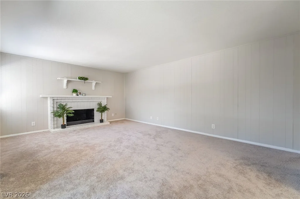 4560 Green Canyon, Las Vegas, NV 89103