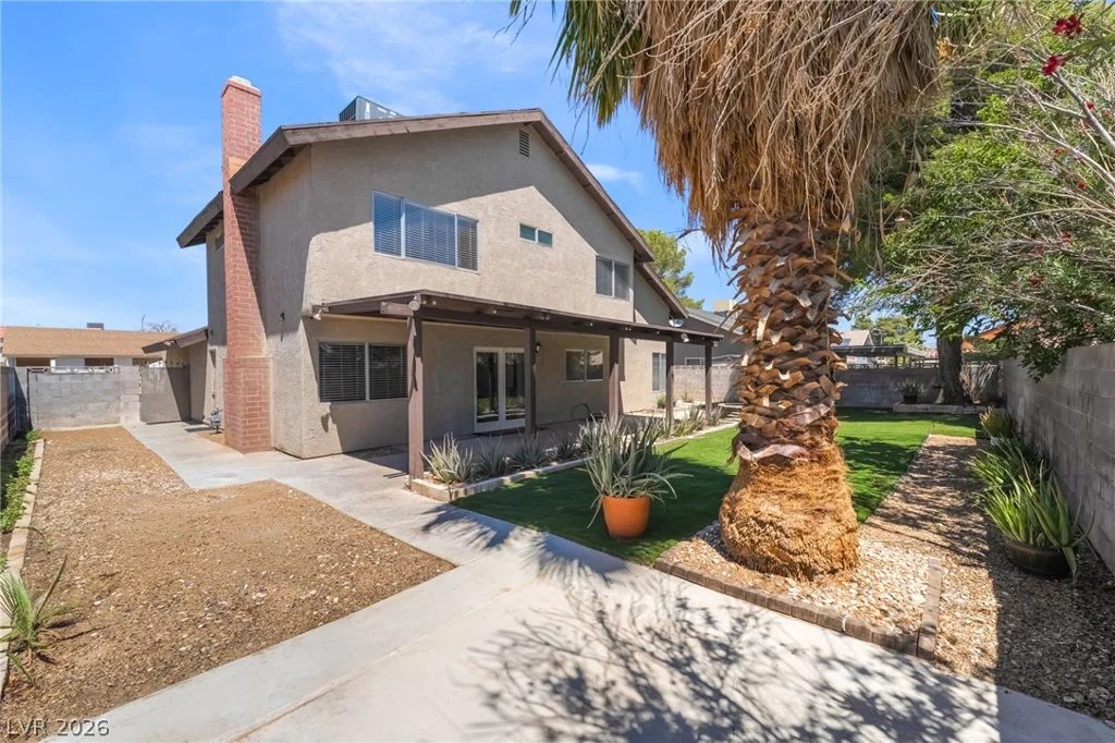 4560 Green Canyon, Las Vegas, NV 89103