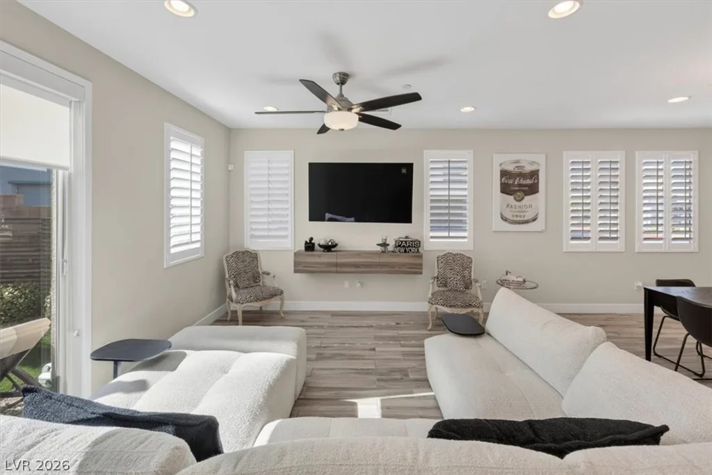 11423 Gravitation, Las Vegas, NV 89135