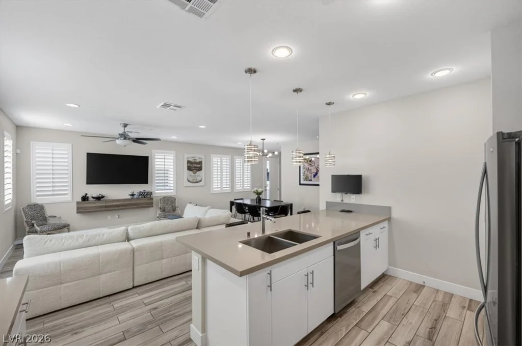 11423 Gravitation, Las Vegas, NV 89135