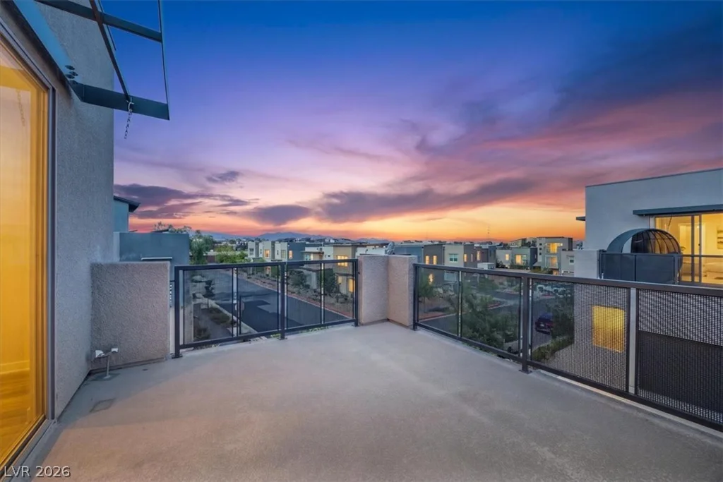 11423 Gravitation, Las Vegas, NV 89135