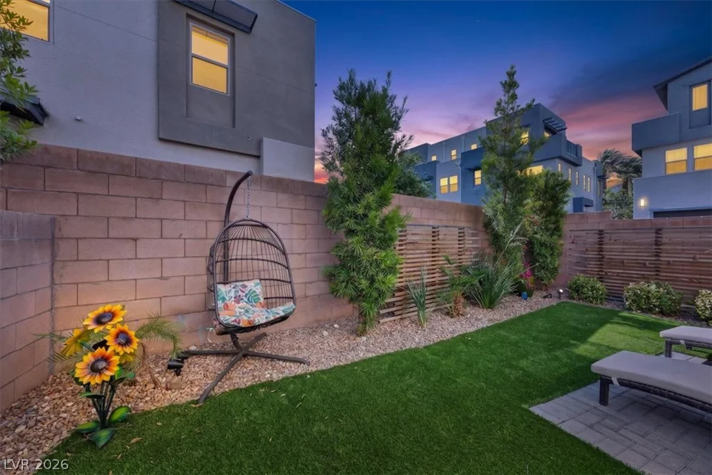 11423 Gravitation, Las Vegas, NV 89135