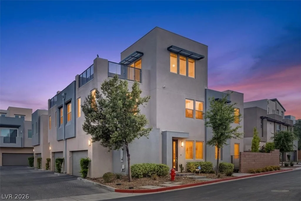 11423 Gravitation, Las Vegas, NV 89135