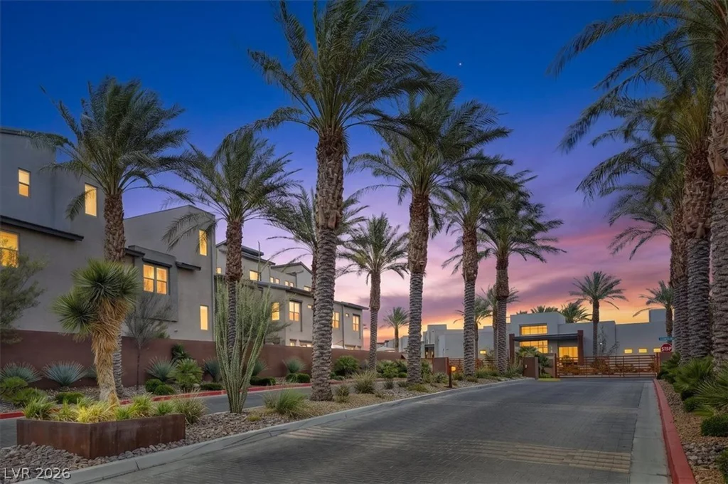11423 Gravitation, Las Vegas, NV 89135