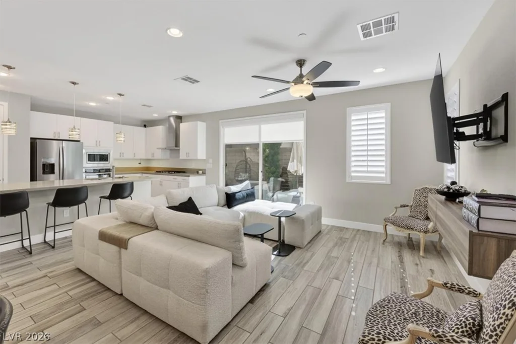 11423 Gravitation, Las Vegas, NV 89135