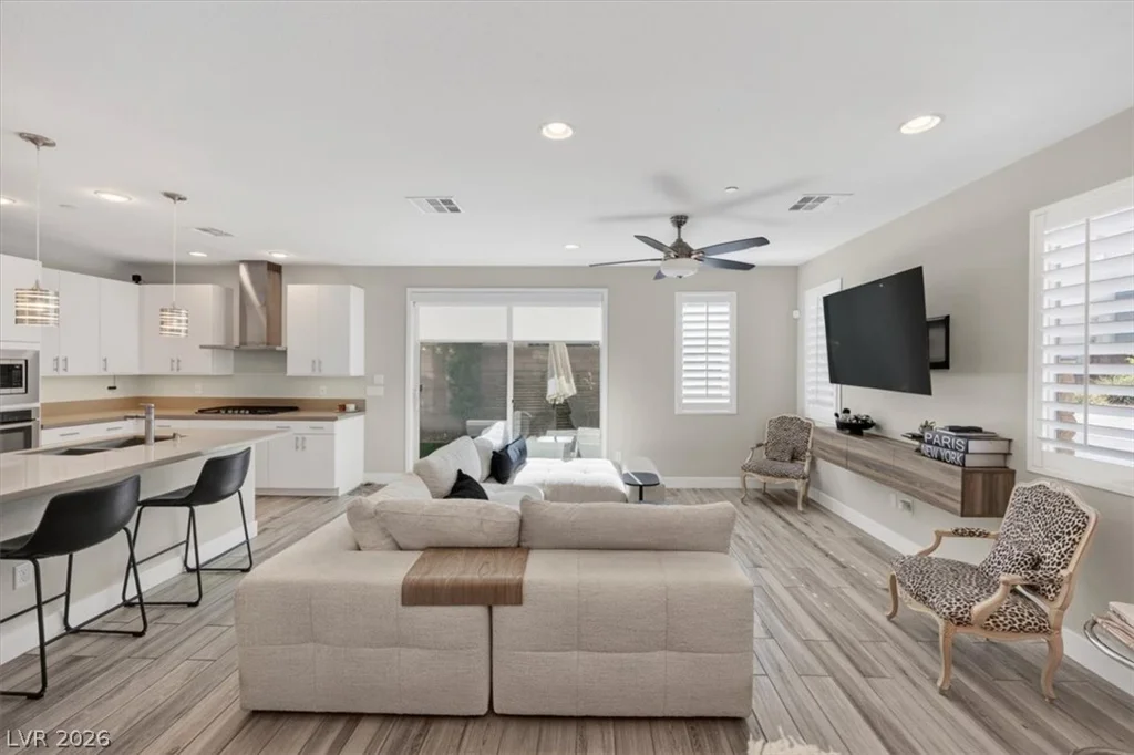 11423 Gravitation, Las Vegas, NV 89135