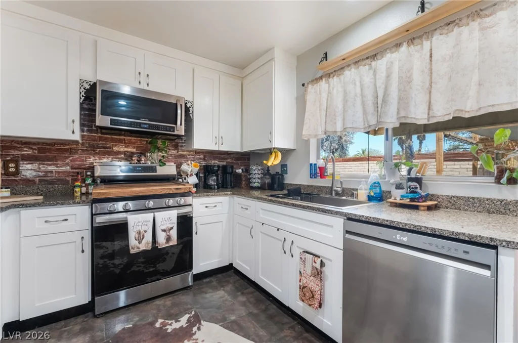 3912 Arrowood Drive, Las Vegas, NV 89147