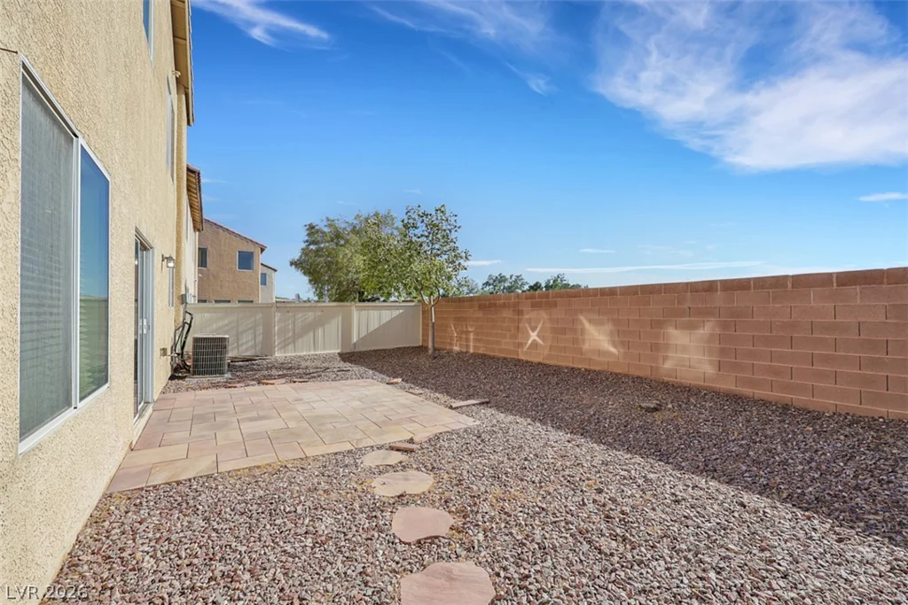 9017 Secret Valley, Las Vegas, NV 89139