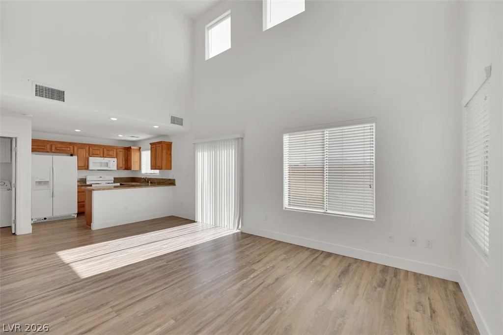 9017 Secret Valley, Las Vegas, NV 89139
