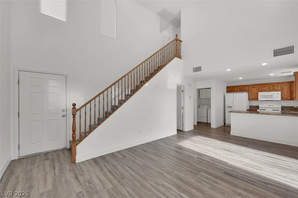 9017 Secret Valley, Las Vegas, NV 89139
