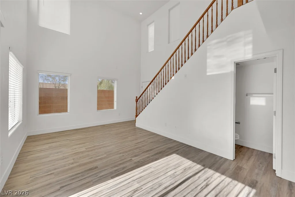 9017 Secret Valley, Las Vegas, NV 89139