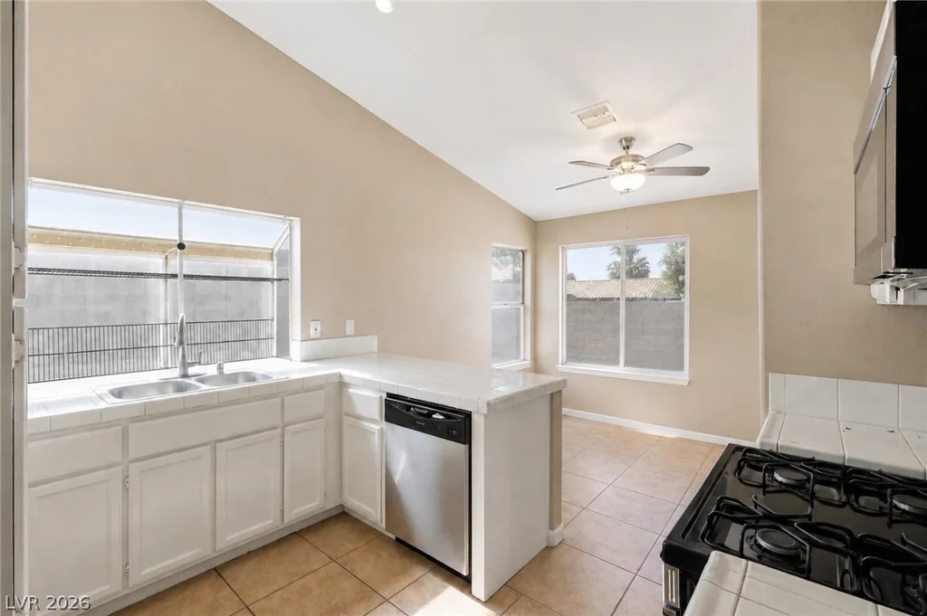 4436 Summer Glen, North Las Vegas, NV 89031