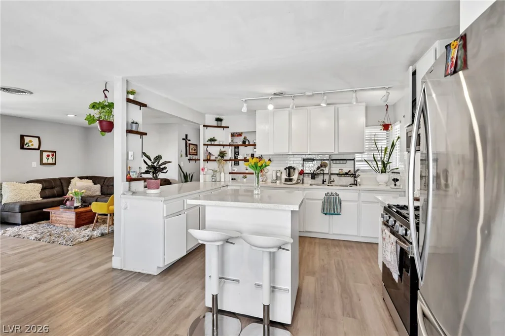 1528 Saylor, Las Vegas, NV 89108