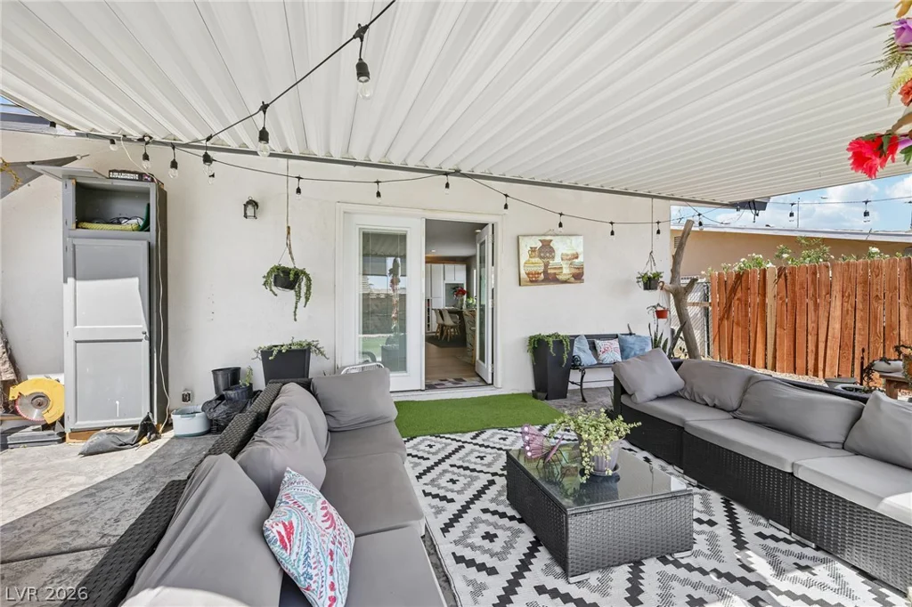 1528 Saylor, Las Vegas, NV 89108