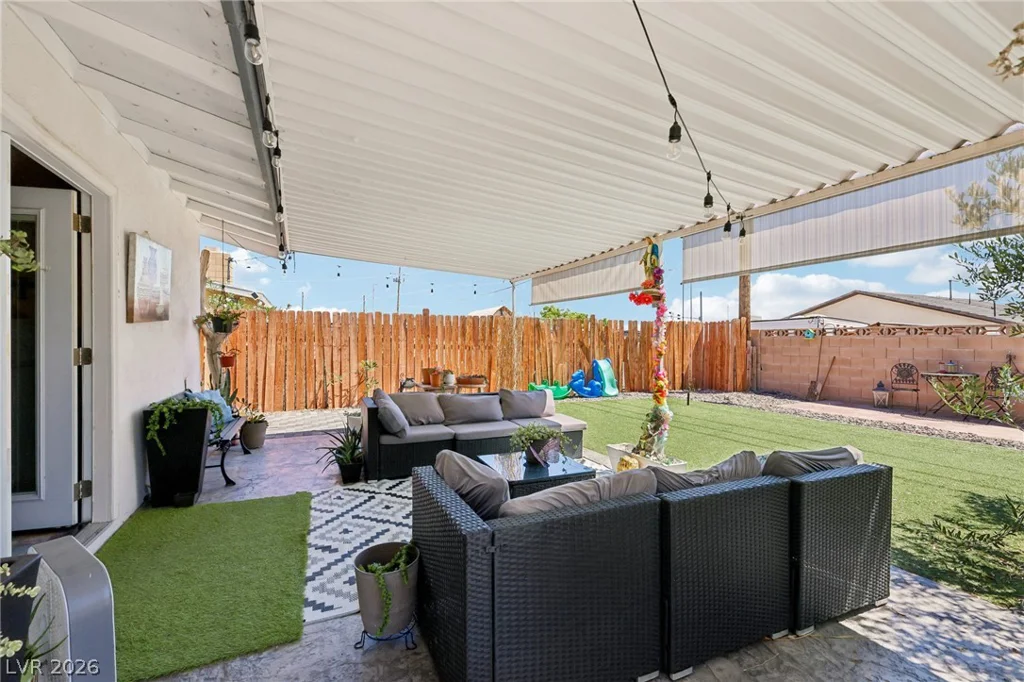 1528 Saylor, Las Vegas, NV 89108