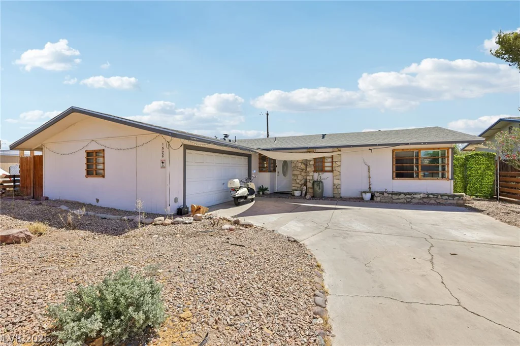 1528 Saylor, Las Vegas, NV 89108