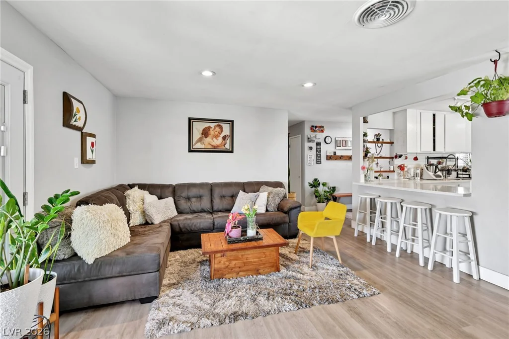 1528 Saylor, Las Vegas, NV 89108