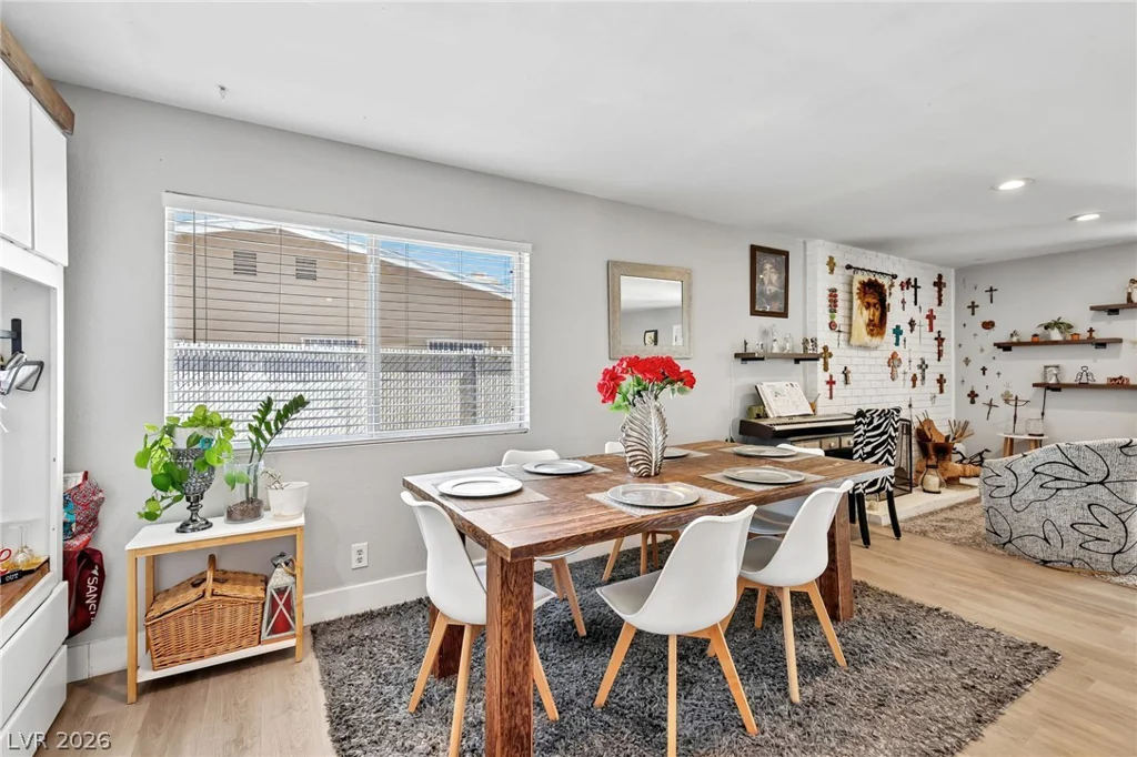 1528 Saylor, Las Vegas, NV 89108