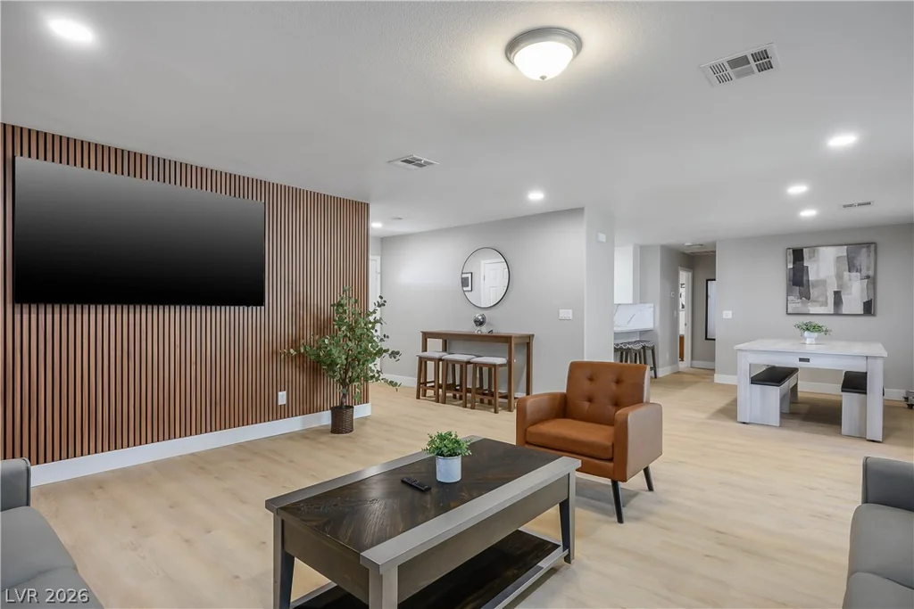 6990 Richmar, Las Vegas, NV 89178