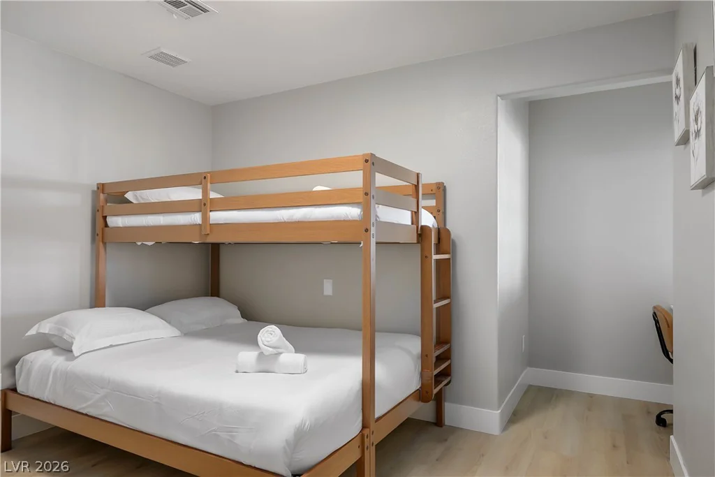 6990 Richmar, Las Vegas, NV 89178