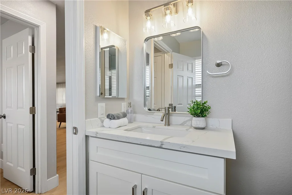 6990 Richmar, Las Vegas, NV 89178