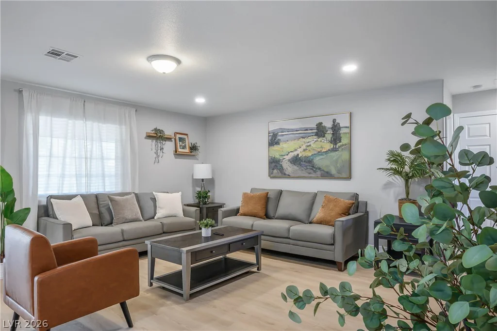 6990 Richmar, Las Vegas, NV 89178
