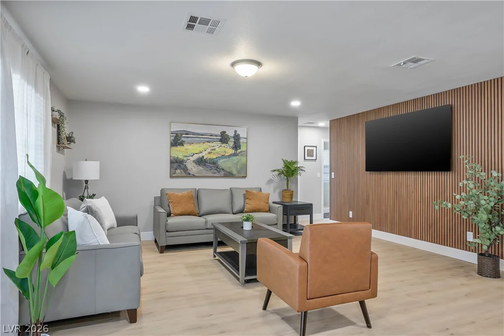 6990 Richmar, Las Vegas, NV 89178