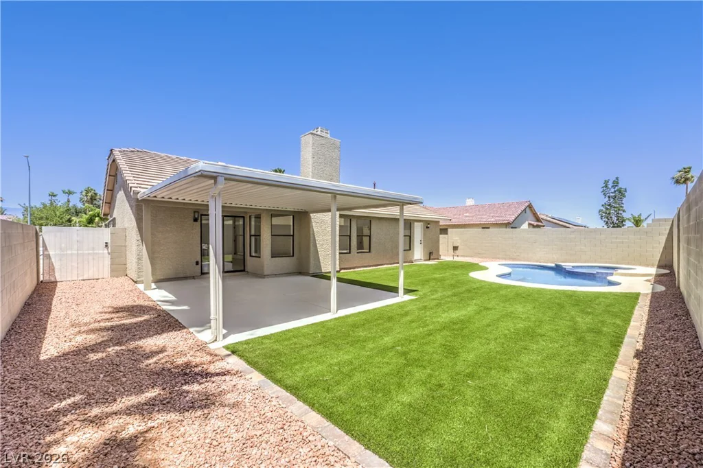 4813 Holly Grove, Las Vegas, NV 89130