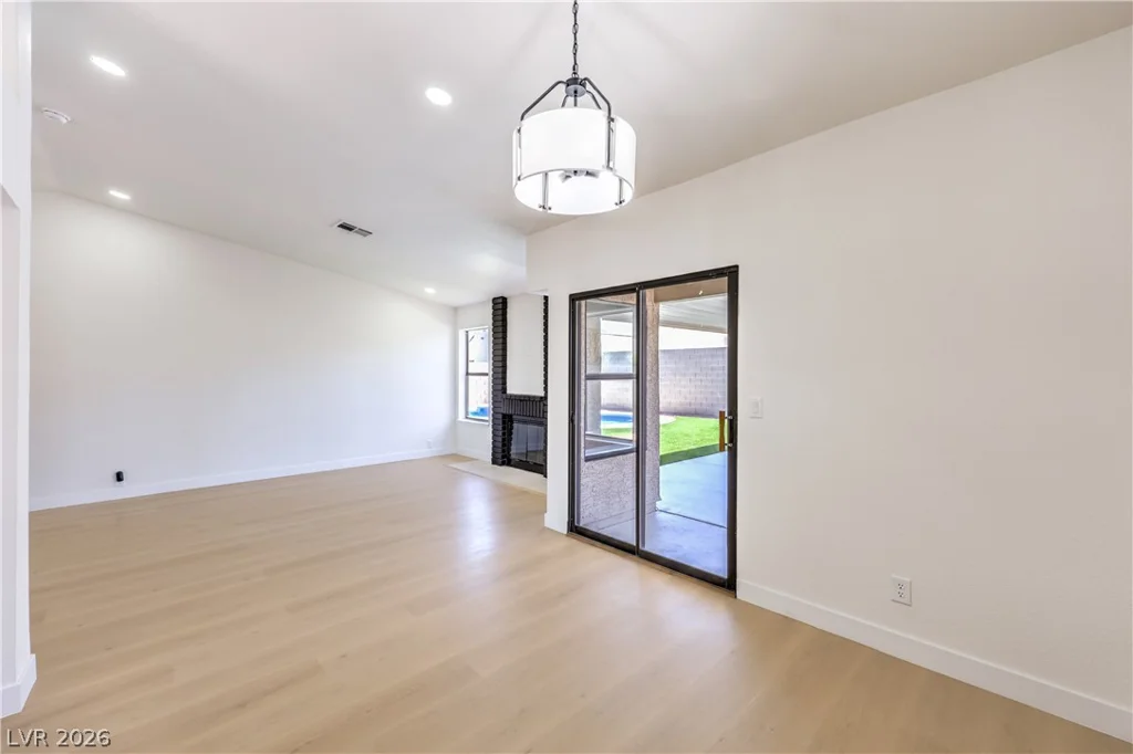 4813 Holly Grove, Las Vegas, NV 89130
