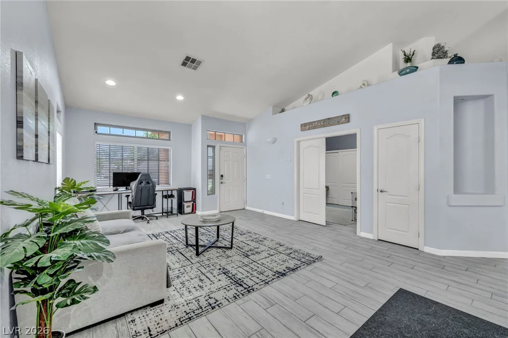 5300 Whisper Lake, Las Vegas, NV 89131