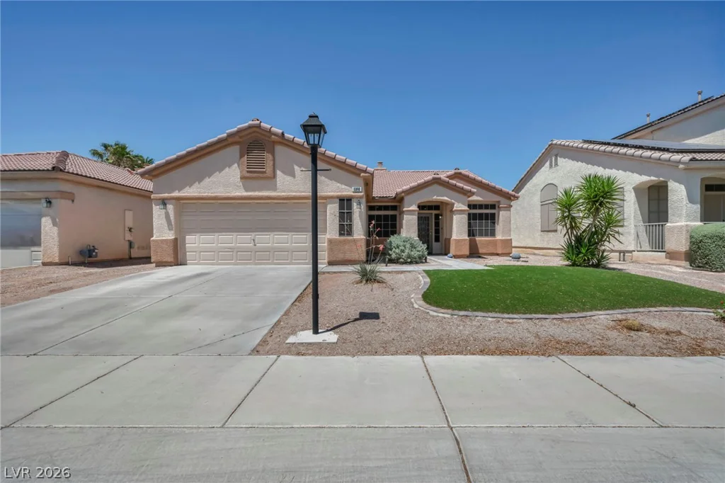 5300 Whisper Lake, Las Vegas, NV 89131