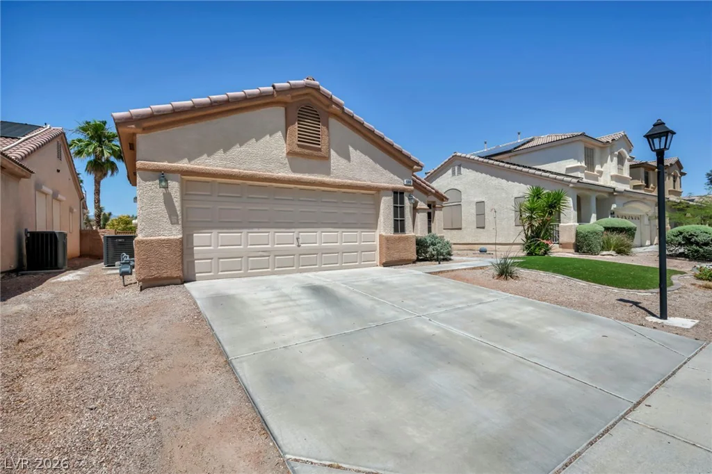 5300 Whisper Lake, Las Vegas, NV 89131