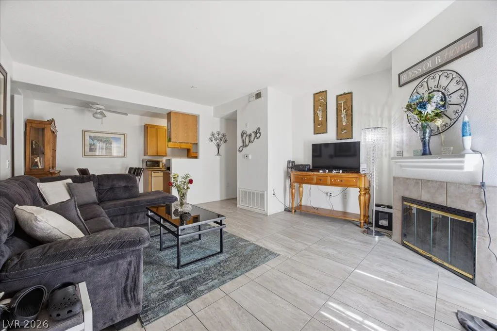 3318 Decatur, Las Vegas, NV 89130